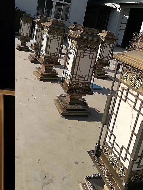 别墅移动铜艺灯罩